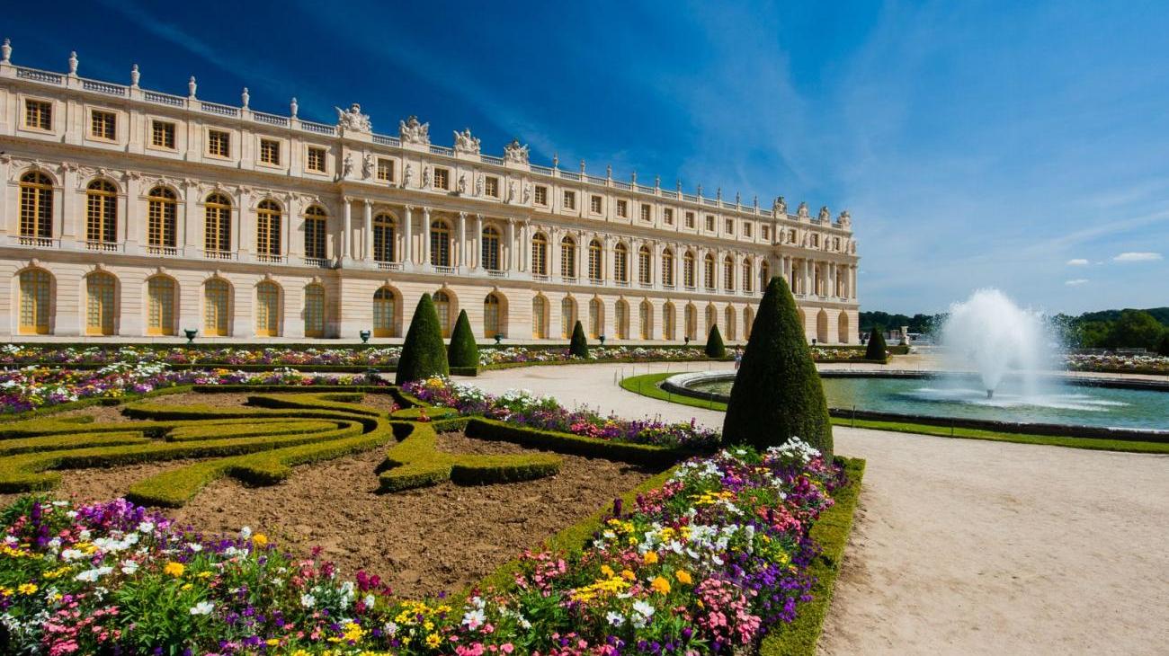 Gruppenreisen nach Frankreich – die königliche Stadt besuchen
