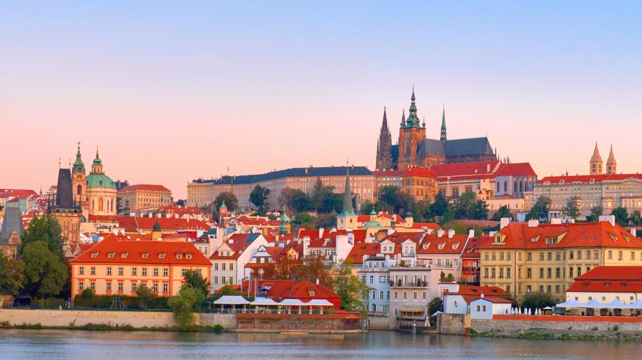 Gruppenreisen nach Tschechien - Die Gesichter Prags kennenlernen