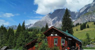 Sporta-Hütte