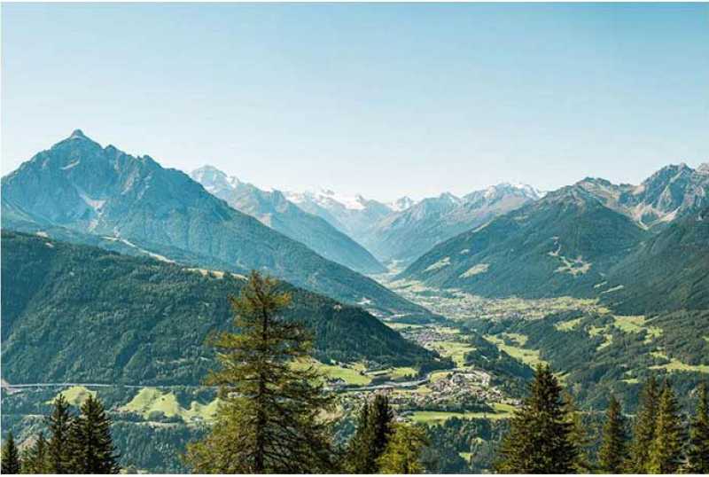 STUBAI TOURISTIK BgA
