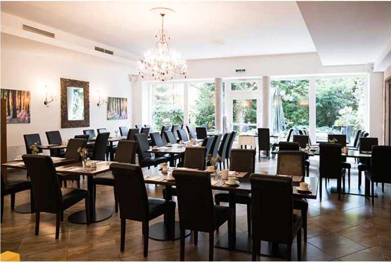 TENNIS GOLF HOTEL HÖLLRIGL