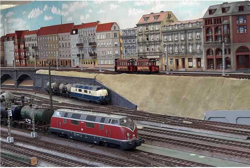 Auto- und Uhrenwelt Schramberg