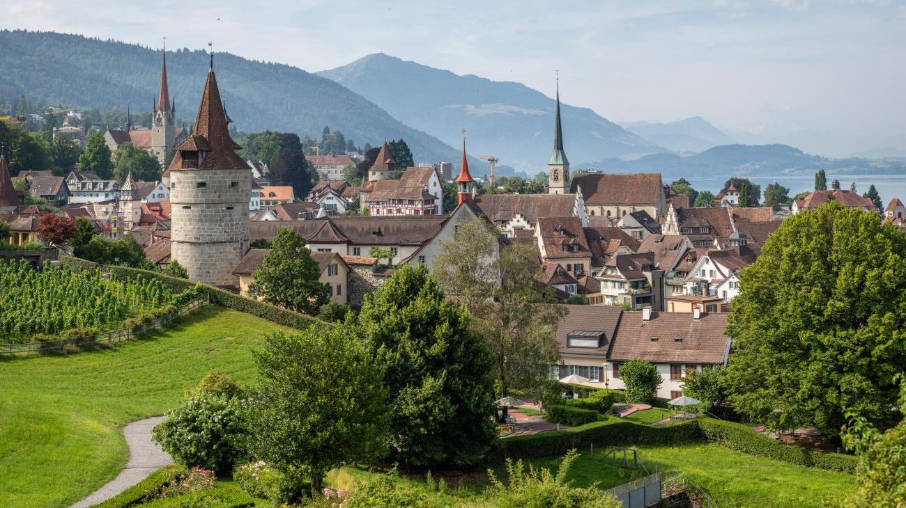 Gruppenreisen in die Schweiz – die Gemeinde Zug besuchen
