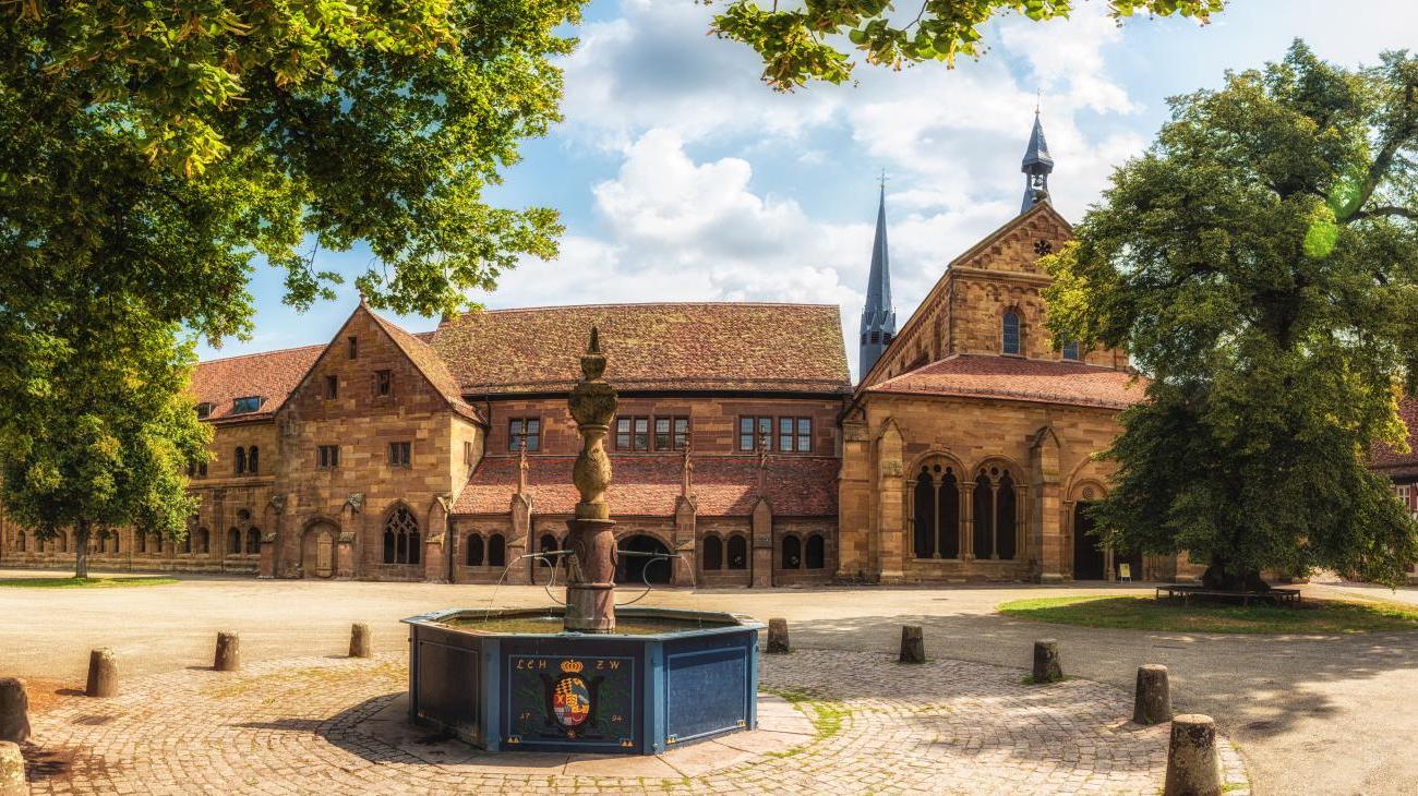 Gruppenreisen nach Deutschland - Zeitreise ins Mittelalter im Kloster Maulbronn